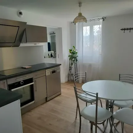 Apartament Studio Independant Dans Maison Individuelle *