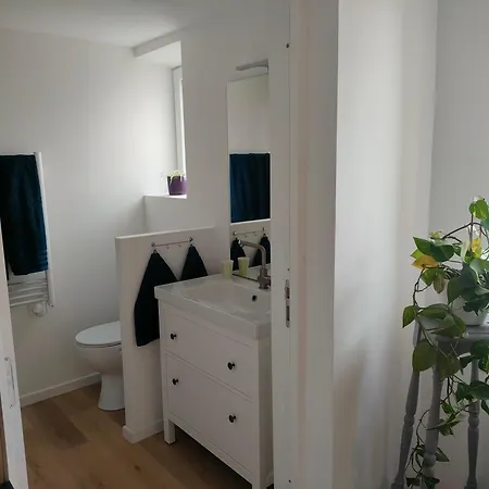 Studio Independant Dans Maison Individuelle Apartament